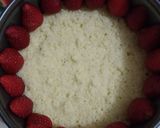 Foto langkah ke 11 dari resep Fraisier Cake (French Strawberry Cake).