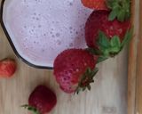 સ્ટ્રોબેરી લસ્સી(Strawberry Lassi Recipe in Gujarati) રેસીપી સ્ટેપ3ફોટો