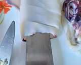 Foto del paso 2 de la receta: Calamar a la plancha al limón con ajos garrapiñados y perejil