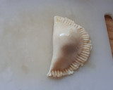 Foto del paso 4 de la receta: 88. Empanadillas de sobrasada y queso de cabra con masa quebrada