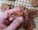 Foto del paso 5 de la receta: Galletas de avena y pasas 🍇 sin azúcares agregados ni balanza