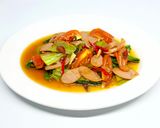 Foto langkah ke 6 dari resep Tumis Pokcoy Sosis.