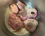 Foto del paso 1 de la receta: Ossobuco de ternera en la instapot