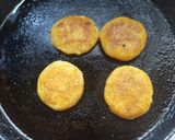 A picture of step 2 of Ragda pattice.