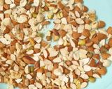 ડ્રાયફ્રુટ ચીકી (Dryfruit Chiki Recipe In Gujarati) રેસીપી સ્ટેપ1ફોટો