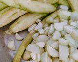अरबी तुरई की सब्जी (arbi turai ki sabzi recipe in Hindi) रेसिपी चरण 1 फोटो