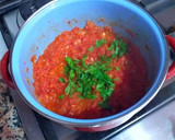 Foto del paso 2 de la receta: Huevos revueltos con tomate natural y curry rojo panang
