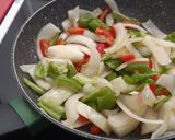 Foto del paso 4 de la receta: Ropa vieja picantona de alubias