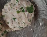 A picture of step 4 of Suji ki Roti/Semilona Chapti.