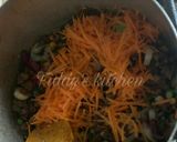 A picture of step 5 of Minced meat fried rice & easy coleslaw.