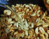 A picture of step 5 of Raw Cashew Curry.
