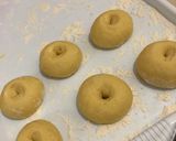 Foto langkah ke 7 dari resep Donat Kentang, ulenin cuma 5 menit.