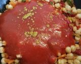 Foto del paso 6 de la receta Cazuela vegetariana de garbanzos con tomate y huevos poché