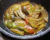 A picture of step 3 of Begun-Kundri Chorchori.