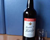Foto del paso 3 de la receta: 244. Merluza con patatas al moscatel