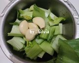Foto langkah ke 1 dari resep Pokcoy Bawang Putih ala Resto.