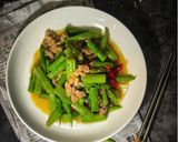 รูปขั้นตอนการทำที่ 5 ของ หน่อไม้ฝรั่งผัดหมูสับ