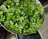 A picture of step 1 of Fenugreek leafy vegetable.