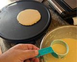A picture of step 4 of American Pancakes.