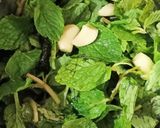 A picture of step 1 of Mint chicken masala.