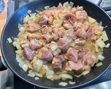 Une image de l'étape 12 de Porc à l'ananas, prune et gingembre.