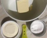 A picture of step 2 of Pear Mascarpone Cake.