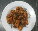 Foto langkah ke 5 dari resep Tempe Karage Sambel Daun Jeruk.