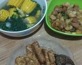 Foto langkah ke 3 dari resep Tumis ayam sosis.