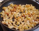 Foto del paso 2 de la receta: Tortilla de papas y cantimpalo