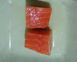 Foto langkah ke 2 dari resep MPASI 1y+, Pesmol Ikan Salmon.