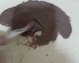 A picture of step 6 of Chocolate vanilla Swiss roll in fry pan.