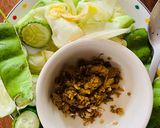 รูปขั้นตอนการทำที่ 5 ของ ดอกแคผัดไข่หมูสับ