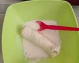 Foto langkah ke 3 dari resep Roti Gulung Sosis.