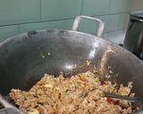 Foto langkah ke 6 dari resep Nasi Goreng Bumbu Iris.