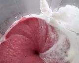 A picture of step 3 of Chilled Berries smoothie.