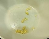 魩仔魚炒花生的食譜步驟2照片