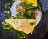 Foto langkah ke 3 dari resep Telur ceplok Cabai ijo.