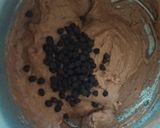 A picture of step 4 of Instant Chocolate Chip Muffins.