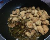 Foto langkah ke 5 dari resep Brocoli chicken with bulgogi sauce.