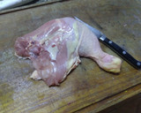 Foto del paso 1 de la receta: Pollo frito estilo KFC, con salsa picante