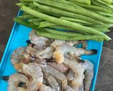 Foto langkah ke 1 dari resep Oseng udang buncis simple.