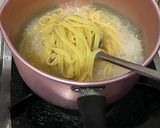 Foto langkah ke 1 dari resep Spaghetti Creamy Carbonara.