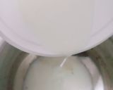 A picture of step 3 of Zafrani phirni.