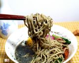 黑芝麻拉麵的食譜步驟9照片