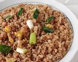 Foto langkah ke 5 dari resep Nasi Goreng Daun Bawang.