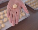 A picture of step 11 of Snowball Cookies (Boule de Neige).