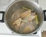 Foto del paso 2 de la receta: Caldo de Gallina al estilo peruano