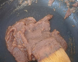A picture of step 5 of Dates halwa.