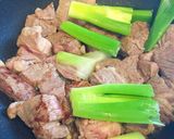 Hình bước làm 1 của món Mì Bò