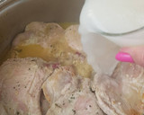 Foto del paso 5 de la receta: Chuletas de cerdo al estragón en olla rápida